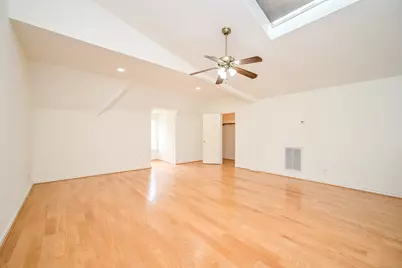 1915 Woodbury Street, Houston, TX 77030 - Photo 36