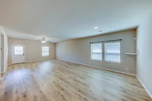2164 Dale St, Alvin, TX 77511 - Photo 2