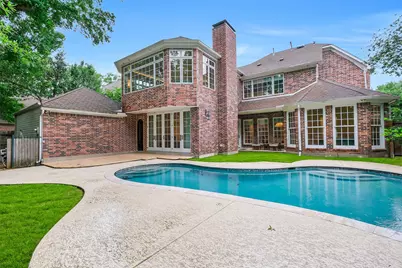 854 Plainwood Drive, Houston, TX 77079 - Photo 38