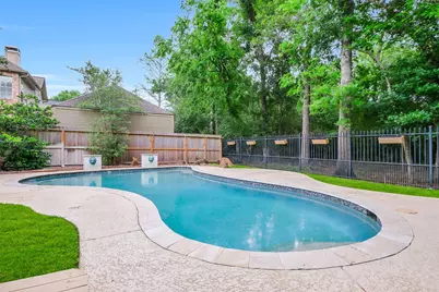854 Plainwood Drive, Houston, TX 77079 - Photo 36