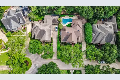 854 Plainwood Drive, Houston, TX 77079 - Photo 44