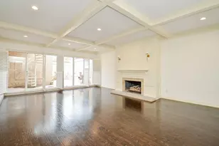 44 Bayou Pointe Dr, Houston, TX 77063 - Photo 14