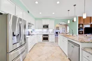 142 Lakeside Dr, Conroe, TX 77356 - Photo 12