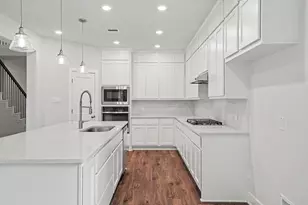 9853 Rambling Rose Wy, Willis, TX 77378 - Photo 4