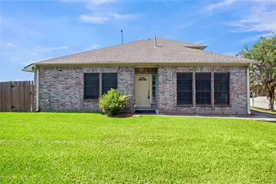 1526 Village Townhome Drive, Pasadena, TX 77504 - Photo 2
