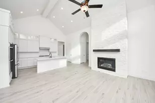 518 Tawny Rim Dr, Willis, TX 77318 - Photo 10