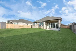 518 Tawny Rim Dr, Willis, TX 77318 - Photo 4