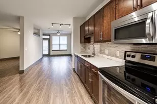 2910 Milam St St, Houston, TX 77006 - Photo 10