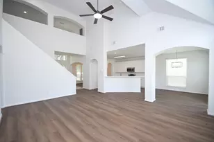 9111 Morningstar Dr, Sugar Land, TX 77479 - Photo 10