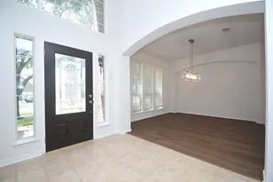 9111 Morningstar Dr, Sugar Land, TX 77479 - Photo 6