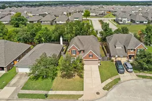 204 Rippling Creek Ln, Alvin, TX 77511 - Photo 36