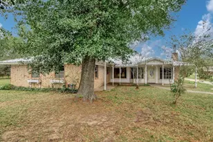 312 Pinecrest Dr, Trinity, TX 75862 - Photo 2