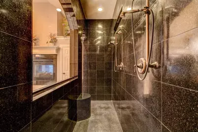 13703 Greenwood Lane S, Houston, TX 77044 - Photo 32