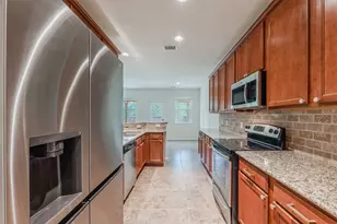 323 Bloomhill Pl, Magnolia, TX 77354 - Photo 12