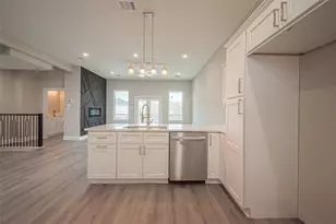 4748 Mallow Street E, Houston, TX 77033 - Photo 28