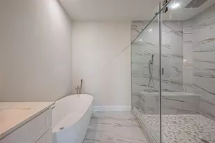 4748 Mallow Street E, Houston, TX 77033 - Photo 34