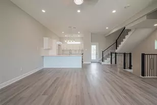 4748 Mallow Street E, Houston, TX 77033 - Photo 32