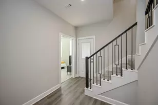 4748 Mallow Street E, Houston, TX 77033 - Photo 10