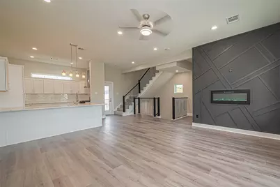 4748 Mallow Street E, Houston, TX 77033 - Photo 22