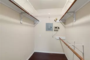 1860 White Oak Dr, Houston, TX 77009 - Photo 16