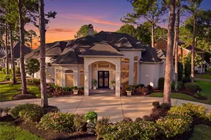 201 Hidden Pines Ct, League City, TX 77573 - Photo 2