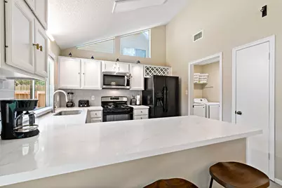 9 Brentwood Oaks Court, Spring, TX 77381 - Photo 8