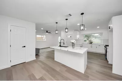 101 Talisman Street, Lake Jackson, TX 77566 - Photo 10