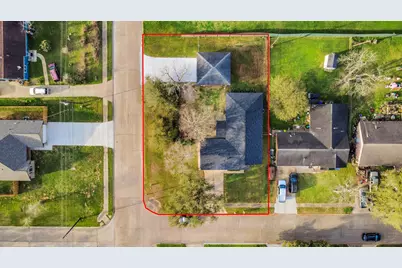 101 Talisman Street, Lake Jackson, TX 77566 - Photo 4