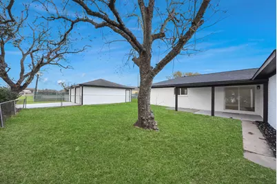 101 Talisman Street, Lake Jackson, TX 77566 - Photo 38