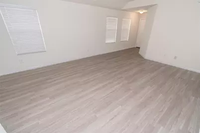5511 Latta Plantation, Katy, TX 77449 - Photo 4