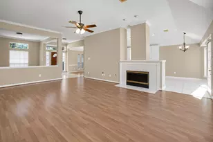 1602 Summer Rain Dr, Houston, TX 77339 - Photo 4