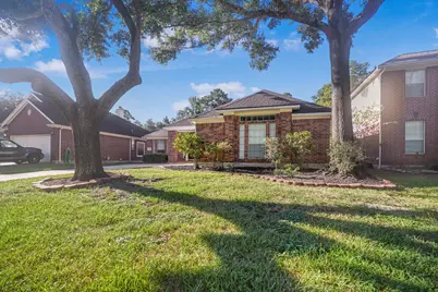1602 Summer Rain Drive, Houston, TX 77339 - Photo 2