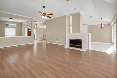 1602 Summer Rain Drive, Houston, TX 77339 - Photo 4