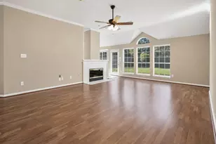 1602 Summer Rain Dr, Houston, TX 77339 - Photo 8