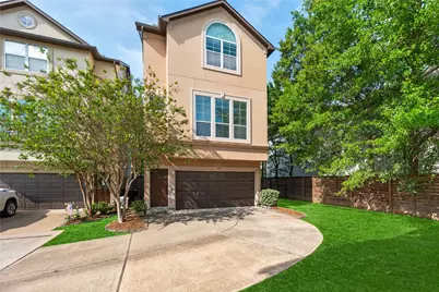 870 Fisher Street, Houston, TX 77018 - Photo 1