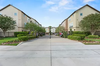 870 Fisher Street, Houston, TX 77018 - Photo 4