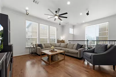 870 Fisher Street, Houston, TX 77018 - Photo 8