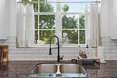 870 Fisher Street, Houston, TX 77018 - Photo 24