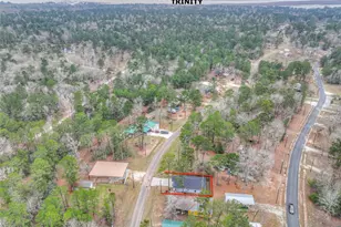 627 Pinewood Dr, Trinity, TX 75862 - Photo 16