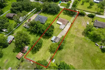 1624 Texas Avenue, League City, TX 77573 - Photo 2