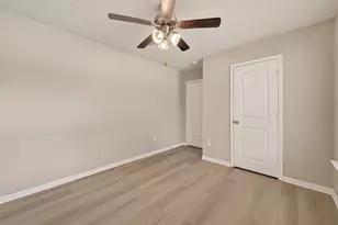 12623 City Village Ln, Houston, TX 77047 - Photo 28