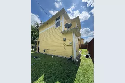 9335 Lomax Street, Houston, TX 77093 - Photo 2