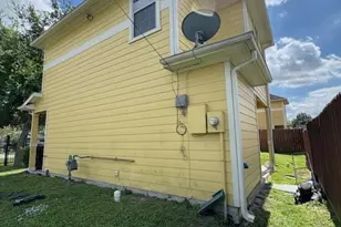9335 Lomax St, Houston, TX 77093 - Photo 2