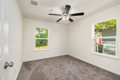 5915 Beldart Street, Houston, TX 77033 - Photo 10
