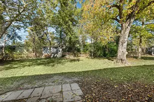 5915 Beldart St, Houston, TX 77033 - Photo 14