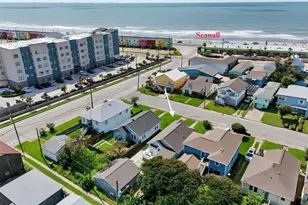 4110 Ave T 1/2, Galveston, TX 77550 - Photo 4