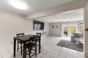 1846 Hollister St, Houston, TX 77080 - Photo 10