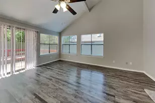 3806 Village Oaks Dr, Houston, TX 77339 - Photo 6