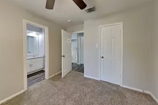 3806 Village Oaks Dr, Houston, TX 77339 - Photo 16