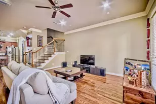 2821 Sherwin St, Houston, TX 77007 - Photo 1